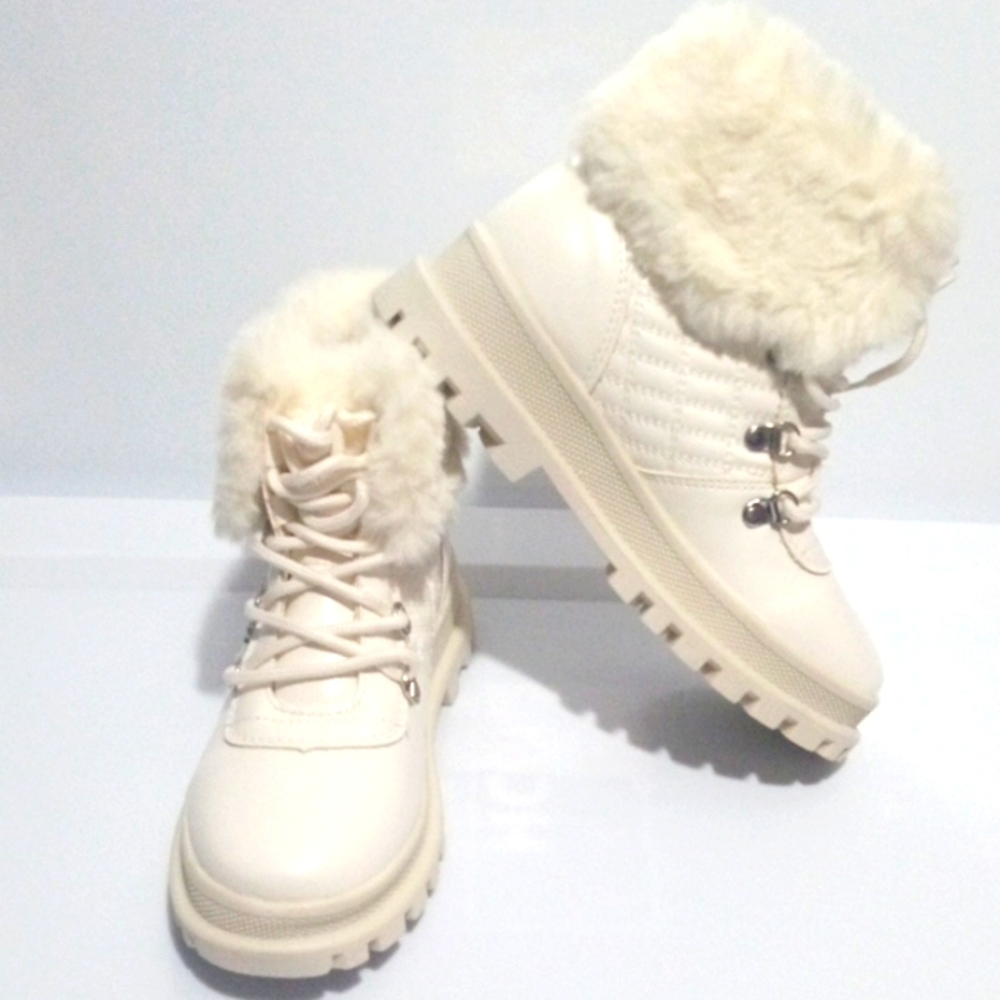 BCBG GIRLS QUILTED FUR LINED CHUNKY LACE UP ANKLE BOOTS SIZE 1 NWT